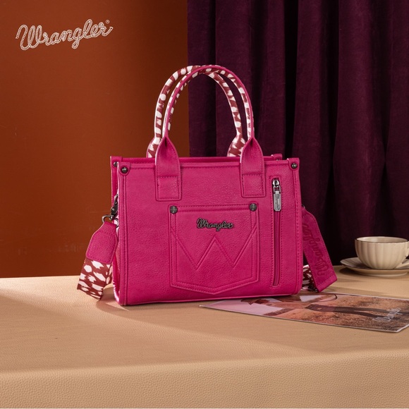 Wrangler Deer Print Concealed Carry Tote/Crossbody - Pink - Picture 5 of 6